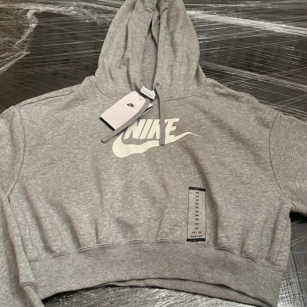 Nike sweatshirt, new